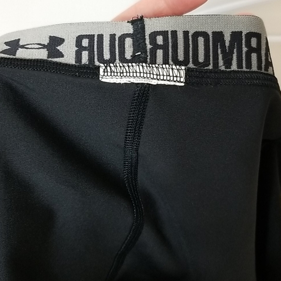 Under Armour Women's Black Shorts - Picture 4 of 5